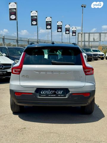 וולוו XC40