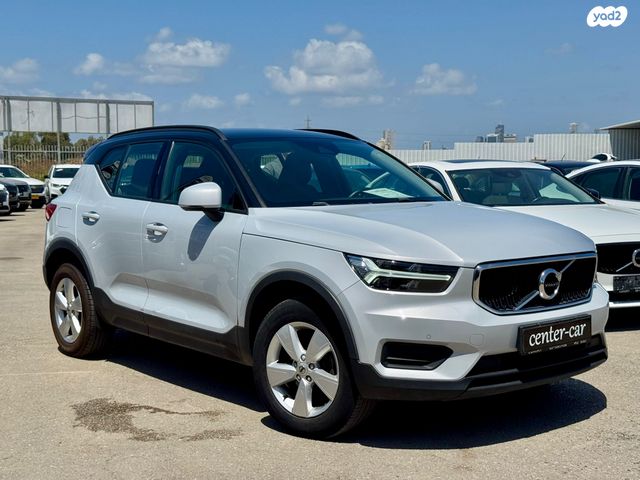 וולוו XC40