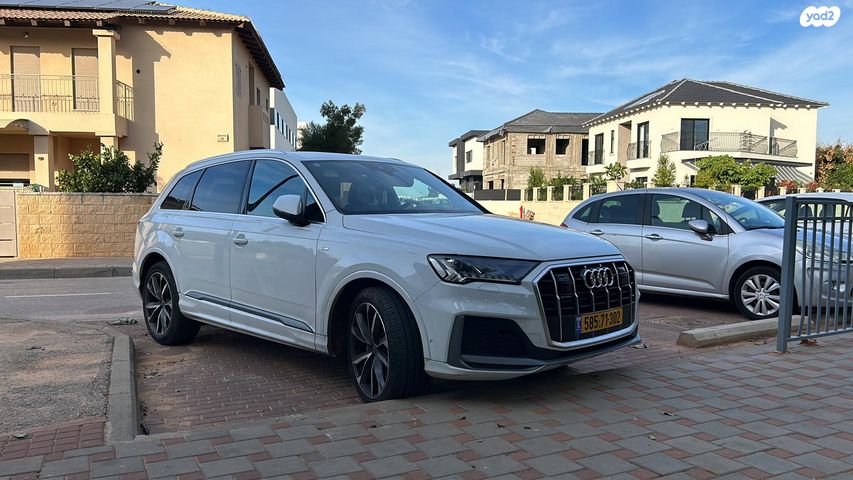 מודעת רכב אאודי Q7