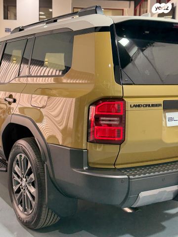 טויוטה לנד קרוזר