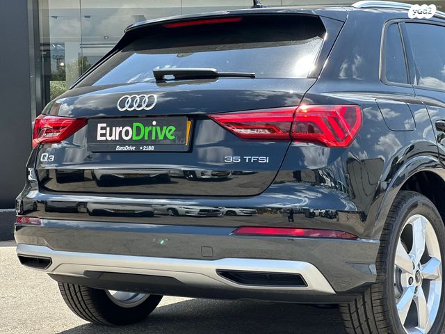 אאודי Q3