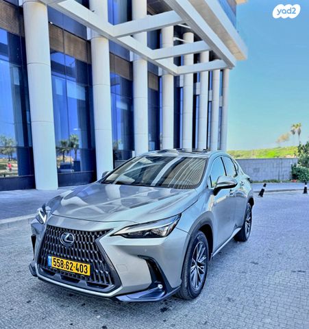 מודעת רכב לקסוס NX