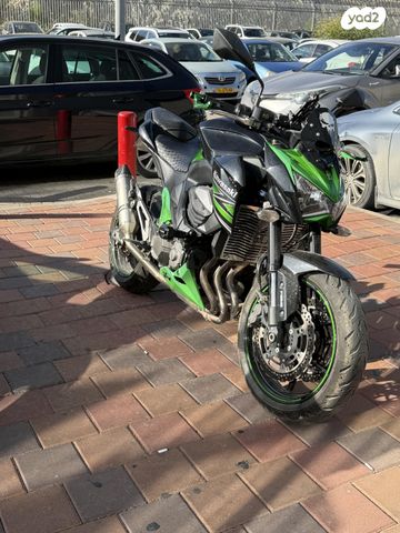 קאוואסאקי Z800R