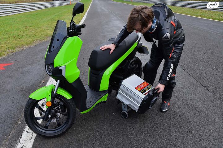 סיילנס - קטנועים חשמליים S01