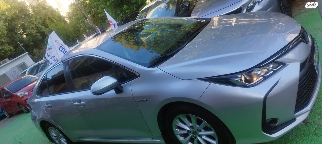 טויוטה קורולה