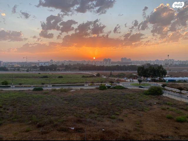 מאיר עמית 10