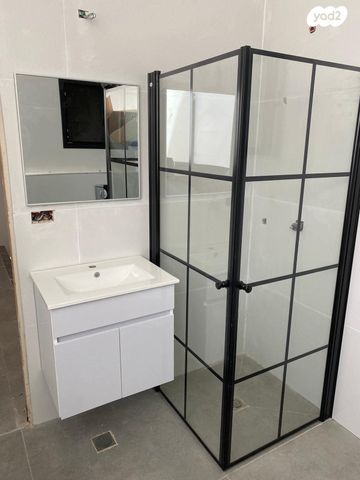 טריפלקס, ירושלים 11, מרכז העיר, חדרה