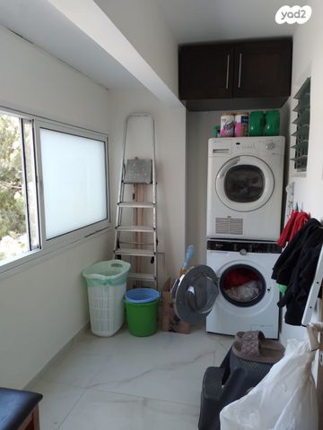 דירה, אדם 37, ארמון הנציב, תלפיות מזרח, ירושלים