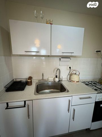 דירה, יצחק אבינו 13, שכונה ד', באר שבע