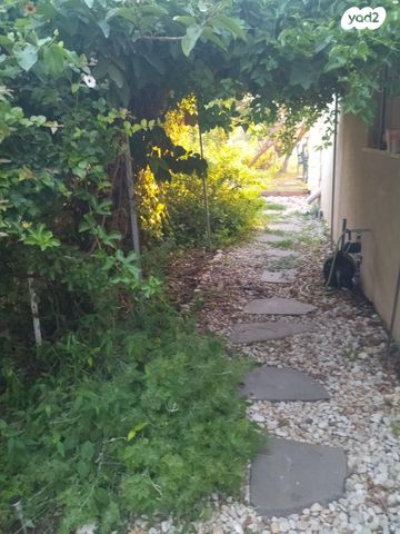 בית פרטי/ קוטג', ברוש 30, לוטם, לוטם