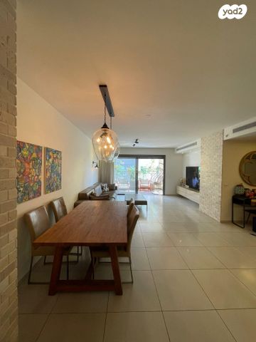 דירה, שלמה המלך 26, רסקו ג', הוד השרון