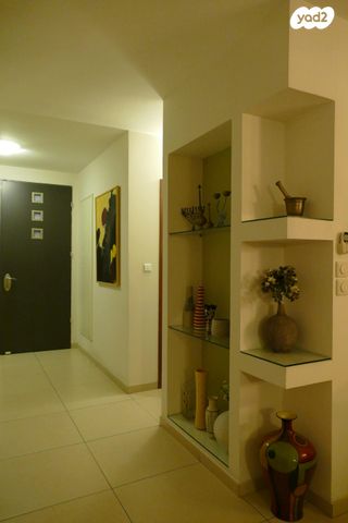 דו משפחתי, הרב ריינס 18, תקומה / קרית חזני, פתח תקווה