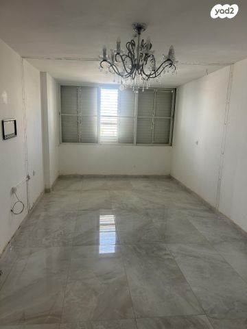 דירה, גרינבוים 14, גבעת הזיתים, פסגת לוד, לוד