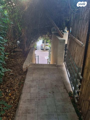 דירת גן, נתיבות המשפט 81, קרית ספר, מודיעין עילית