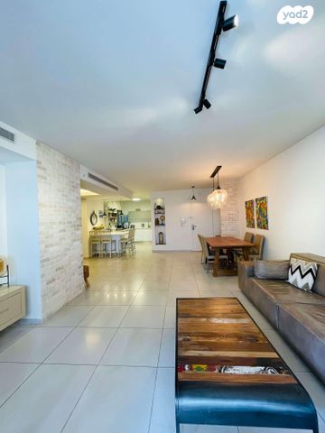 דירה, שלמה המלך 26, רסקו ג', הוד השרון