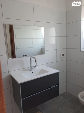 דירה, עיר היונה 11, רובע ה', אריאל