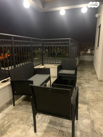 יחידת דיור, איבי הנחל 11, באר גנים, באר גנים