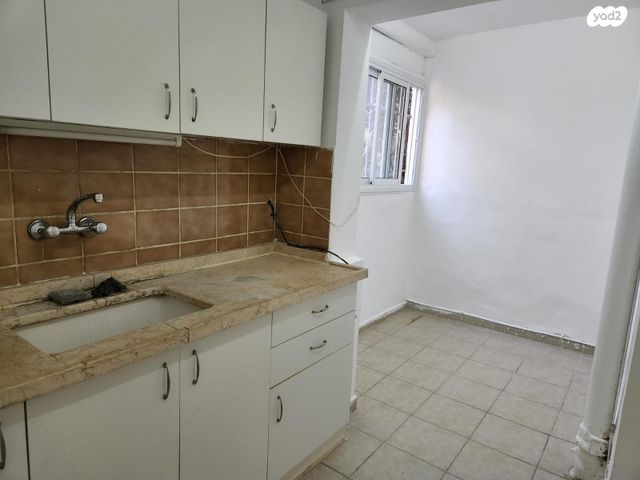 דירה, וייצבארד 1, רמב"ם, ראשון לציון