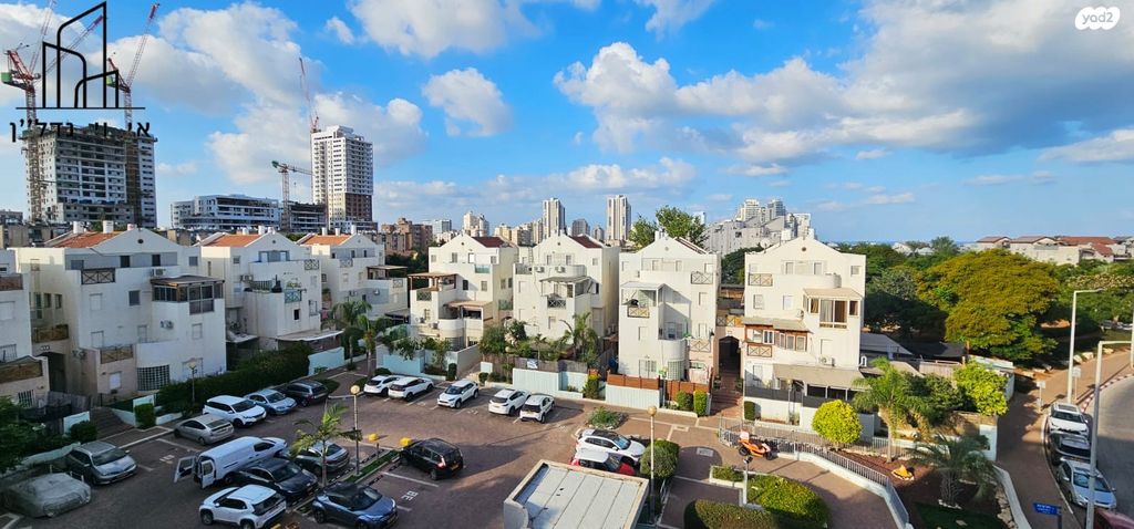 דירה, חרצית, גבעת האירוסים, נתניה