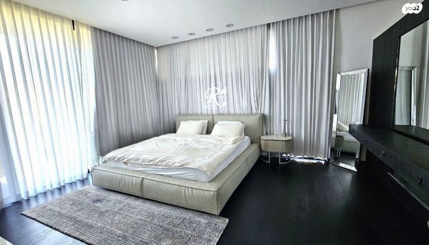 בית פרטי/ קוטג', סביון