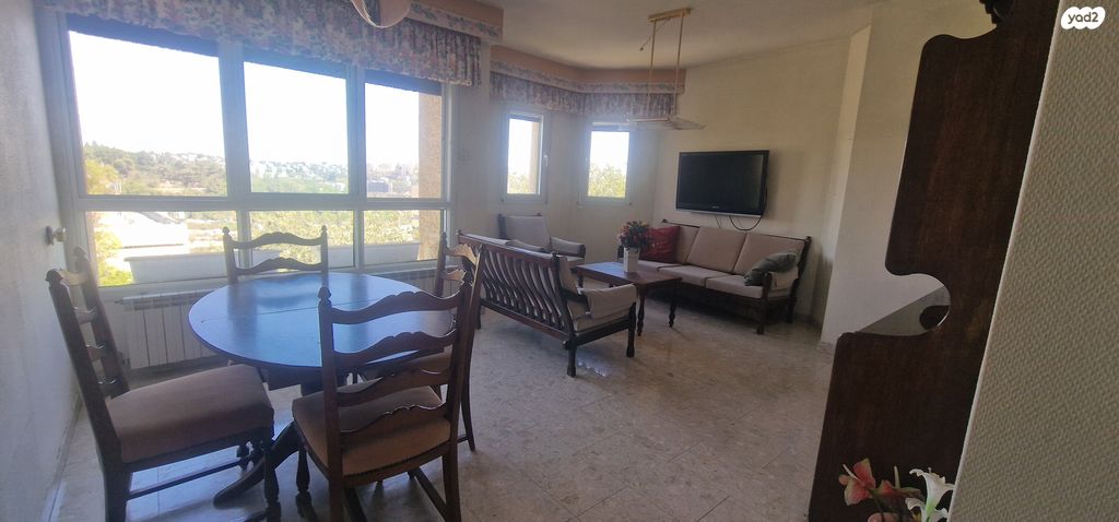 בן ציון דינור 