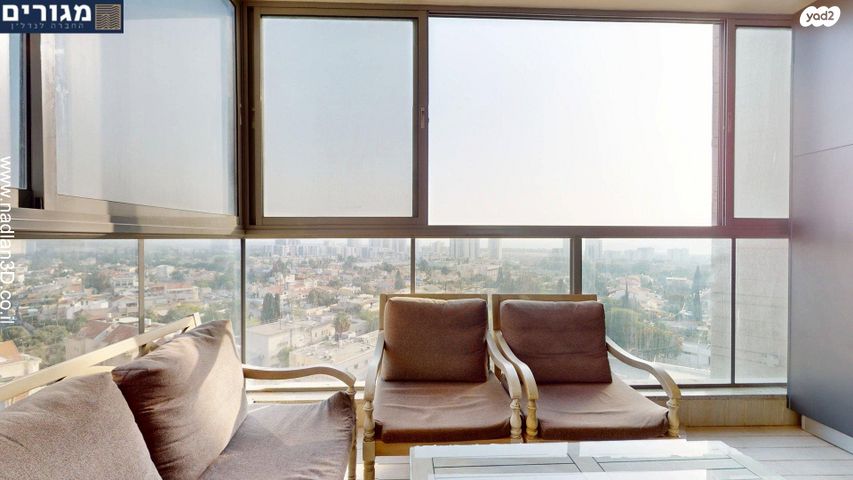 דירה, מלחמת ששת הימים, נווה אליאס, טירת כרמל