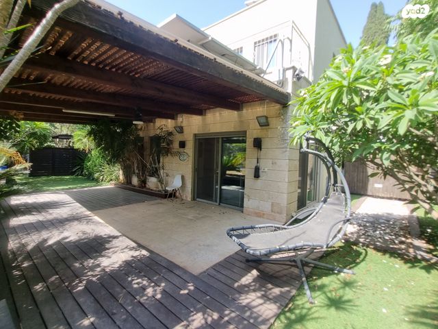 דו משפחתי, קרית טבעון