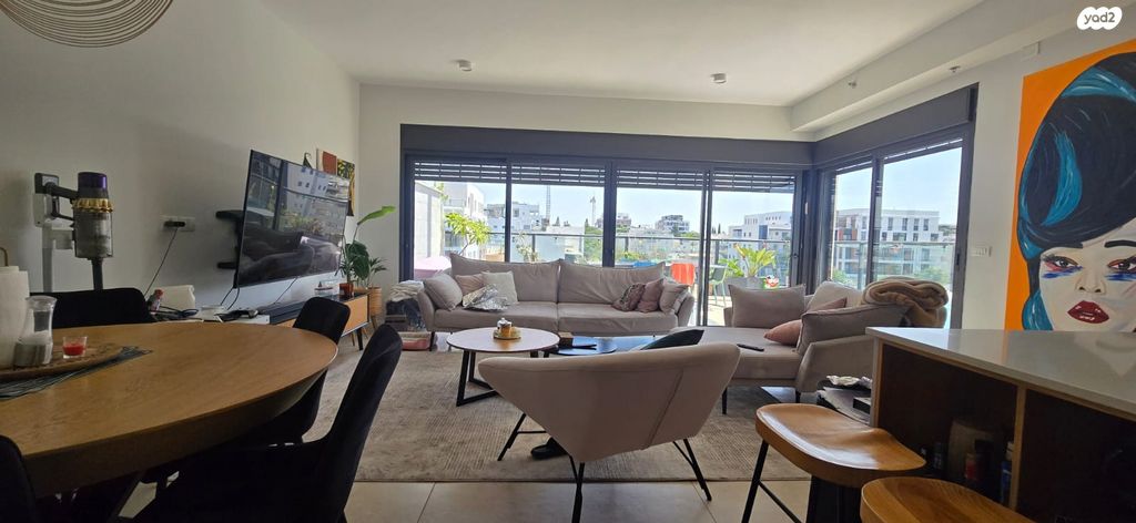 גג/ פנטהאוז, הרב אוורבוך, הדר, רמת השרון