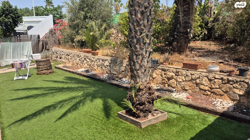 בית פרטי/ קוטג', הרב עוזיאל, שיכון ד, טבריה