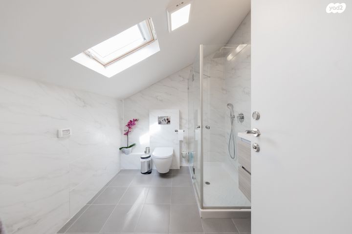 דו משפחתי, מתחם 19 - 20 (מתחם הפרחים), הוד השרון