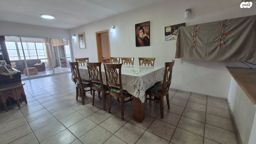 בית פרטי/ קוטג', הרב עוזיאל, שיכון ד, טבריה