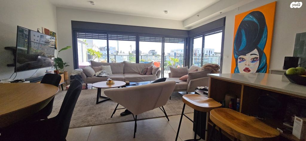 גג/ פנטהאוז, הרב אוורבוך, הדר, רמת השרון