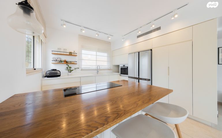 דירה, רסקו ג', הוד השרון