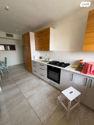 דירה, פנחס רוזן, רמת שרת, ירושלים