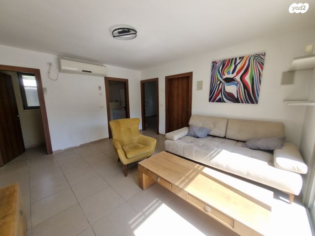 דו משפחתי, קרית טבעון