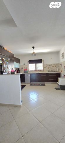 דירה, יריחו 16, קרית שרת מערב, חולון