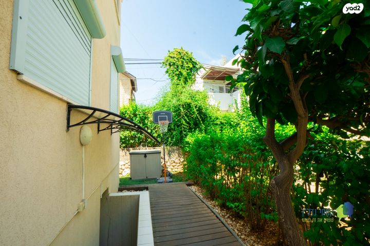 דו משפחתי, אבא אחימאיר, שכונת הותיקים, רמת גן