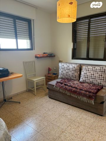 דירה, פנחס רוזן, רמת שרת, ירושלים