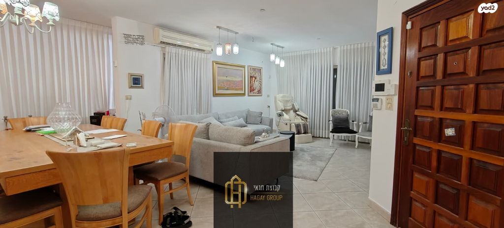 בית פרטי/ קוטג', ציפור גן עדן 11, נווה דוד, רמלה