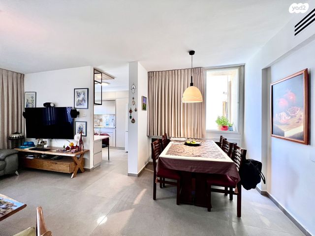 דירה, שדרות בן אב"י 54, רמת חן ובן ציון, נתניה