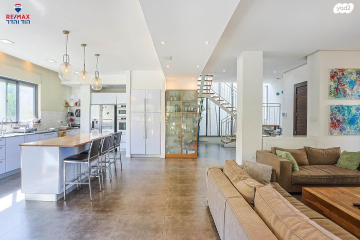 בית פרטי/ קוטג', חמנית, מתחם 19 - 20 (מתחם הפרחים), הוד השרון