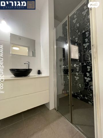 דירה, מלחמת ששת הימים, נווה אליאס, טירת כרמל