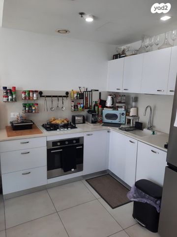 דירה, דרך מנחם בגין 150, מונטיפיורי, הרכבת, תל אביב יפו