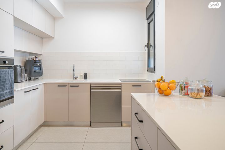 דירה, מתחם 1200, הוד השרון