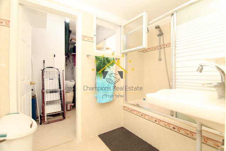 דירה, שדרות ניצה, צפון מערב מרכז העיר, נתניה