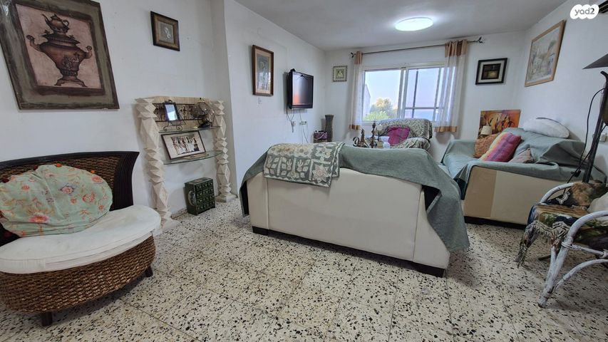 דירת גן, טולידאנו, שיכון א, טבריה