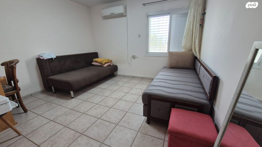 בית פרטי/ קוטג', הרב עוזיאל, שיכון ד, טבריה