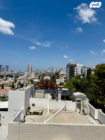 גג/ פנטהאוז, גולומב 33, ארלוזורוב, גבעתיים