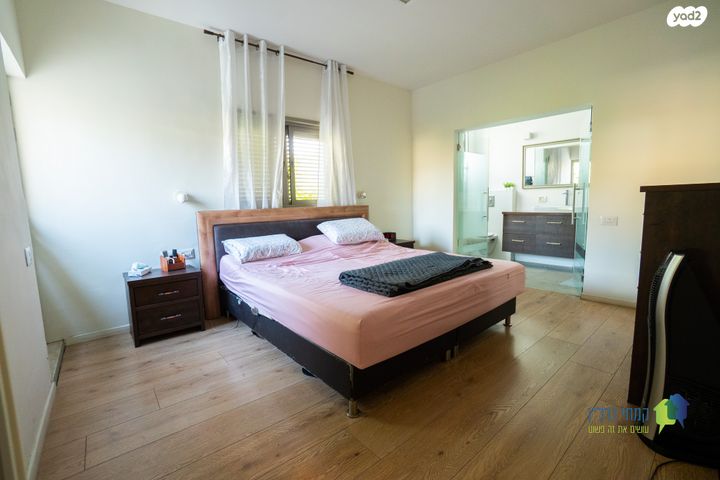 דו משפחתי, אבא אחימאיר, שכונת הותיקים, רמת גן