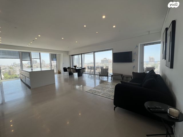 ארלוזורוב 17